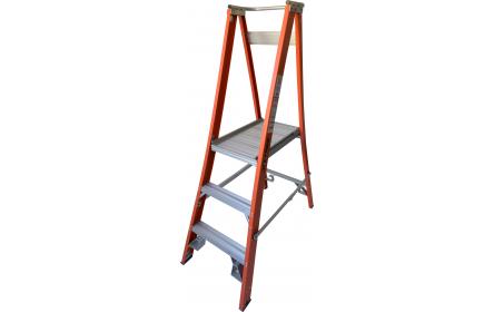 Our 3 step fiberglass platform ladders have 150kg capacity, 0.6M platform height & 1.5M total height. With solid 90cm high guard rail & anti slip work platform, its non conductive and conforms to Australian safety standards.